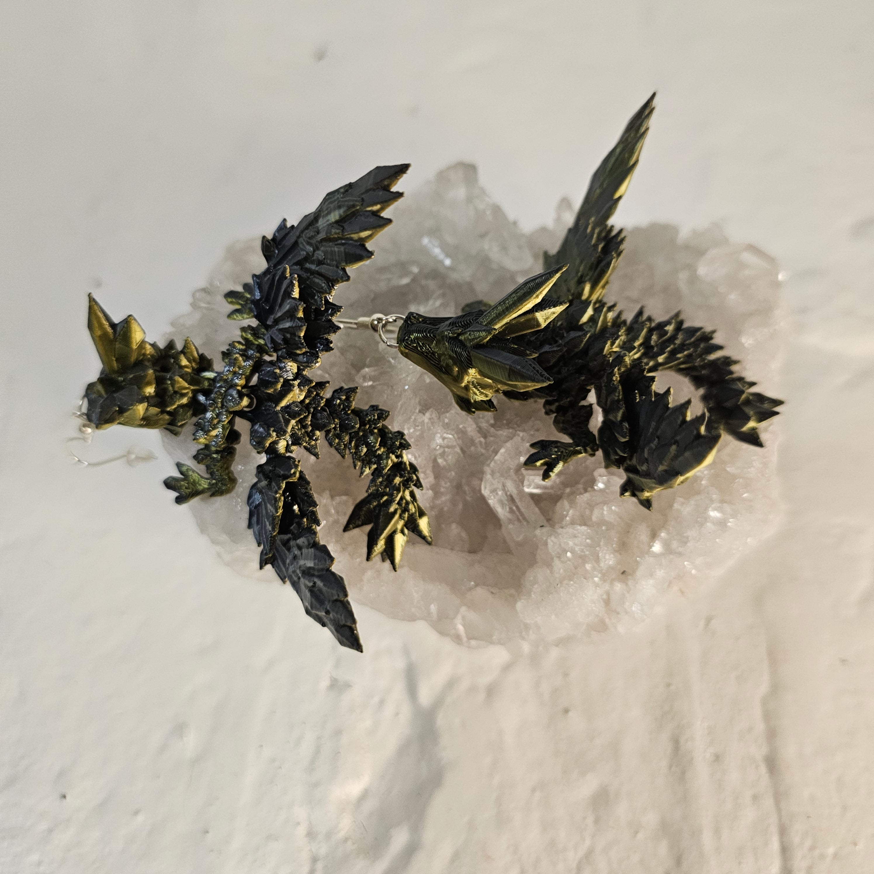 😡 Color Shifting Dragon Earings