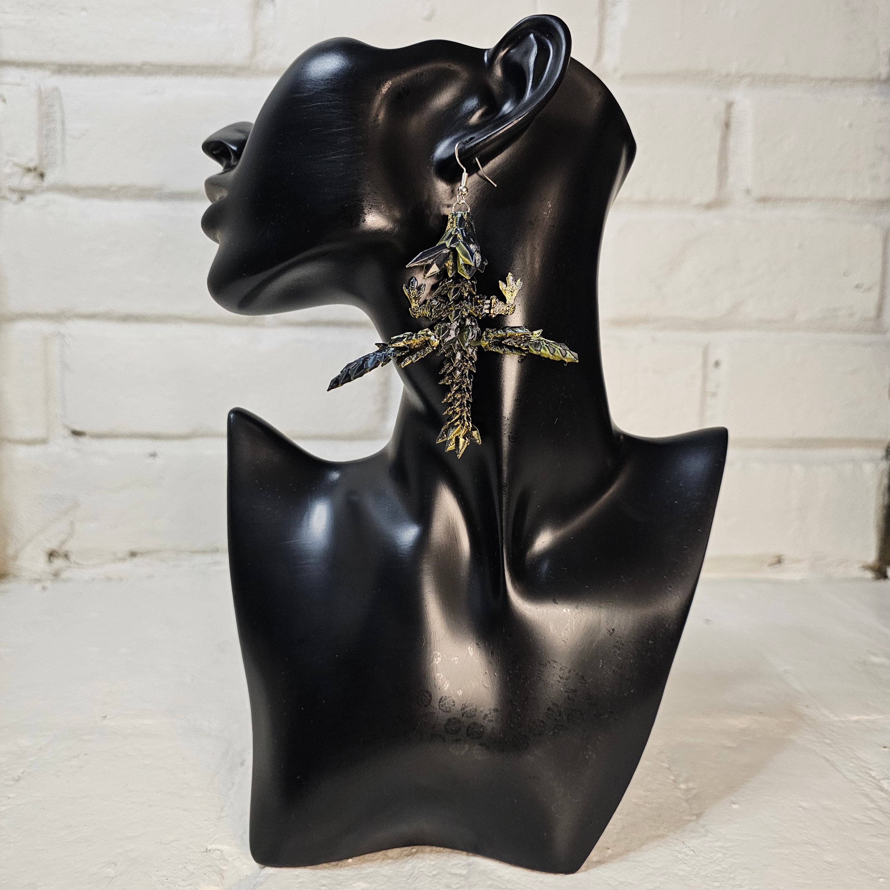 😡 Color Shifting Dragon Earings