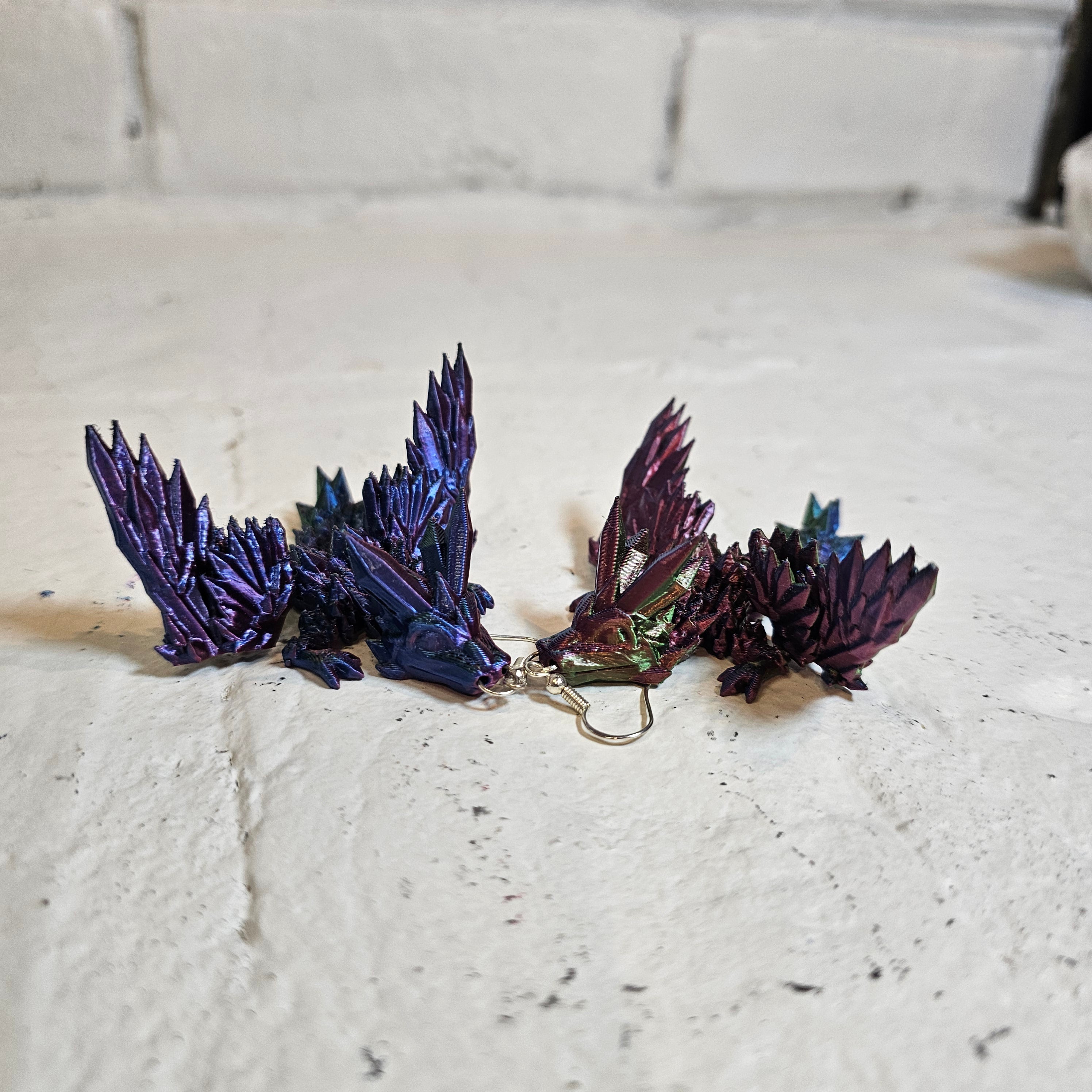 🥵 Tri-Color Shift Crystalline Dragon Earings *needs mesurements*