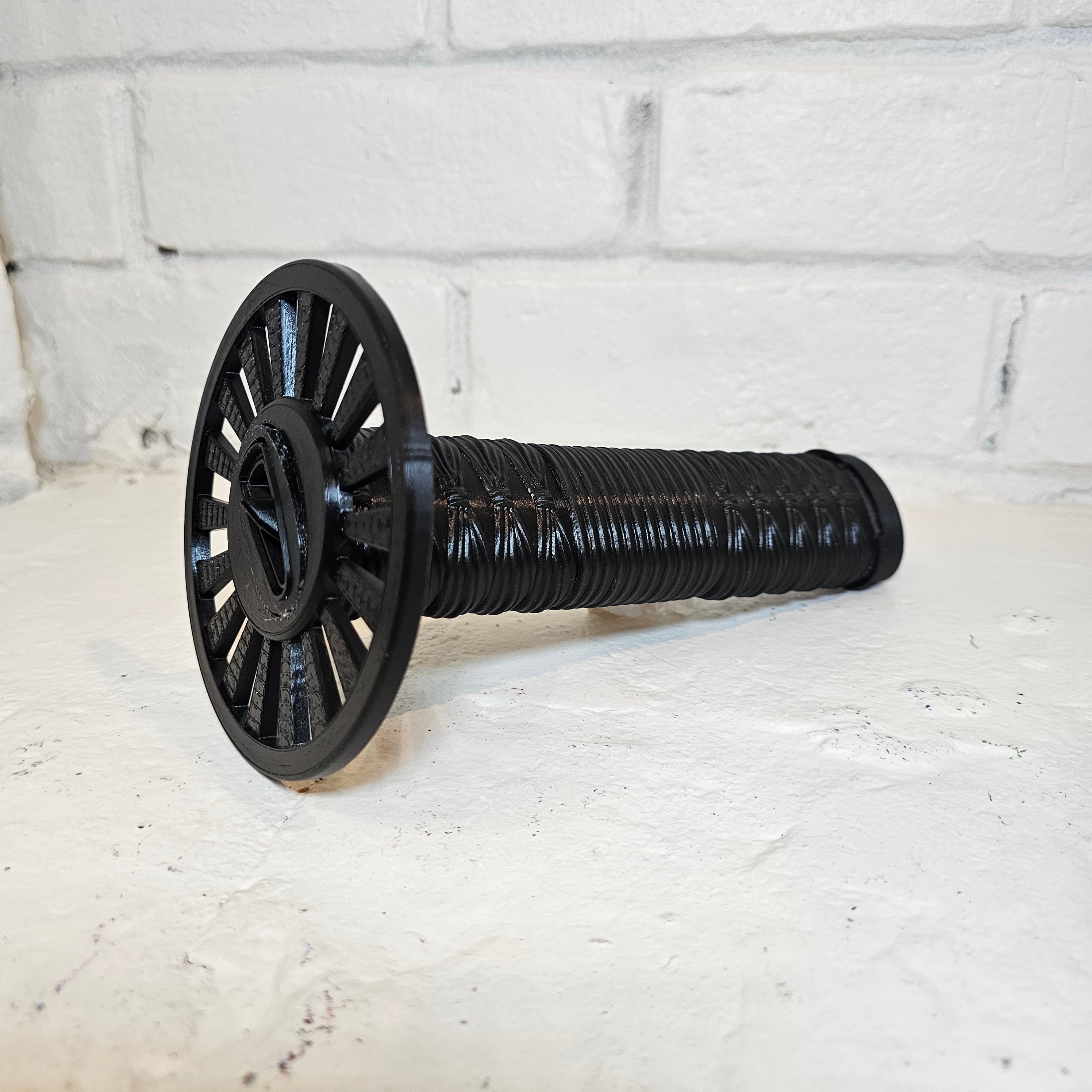 Tanijiros Collapsible Sword👑